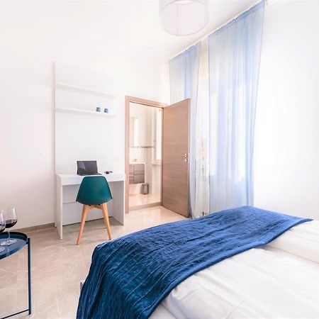 Hostly - Colorhome Pisa Midtown - Unique 3 Rooms With 3 Private Bathrooms 외부 사진